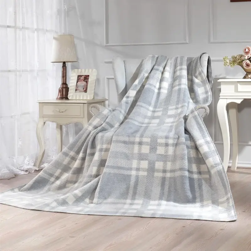 Kuscheldecke Grau/Weiß 150x200 cm