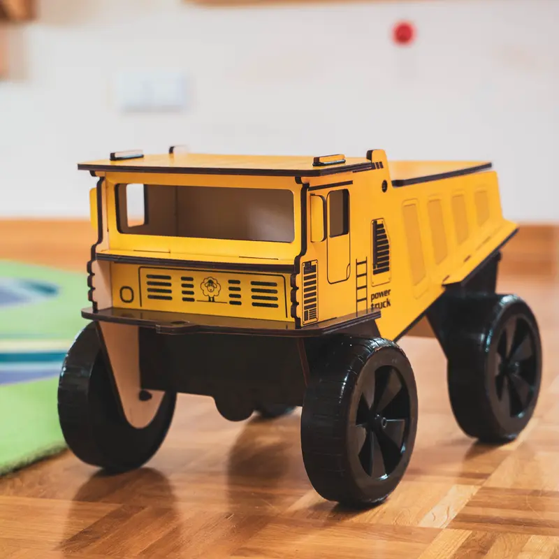Mamatoyz BamBam Holz-Laster – 2-in-1 Spielzeug & Aufbewahrungsbox ab 3 Jahren